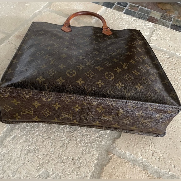 💯 Louis Vuitton Monogram Tote Bag - Picture 8 of 17